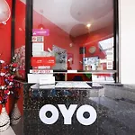 Oyo 90456 Hotel Tgl